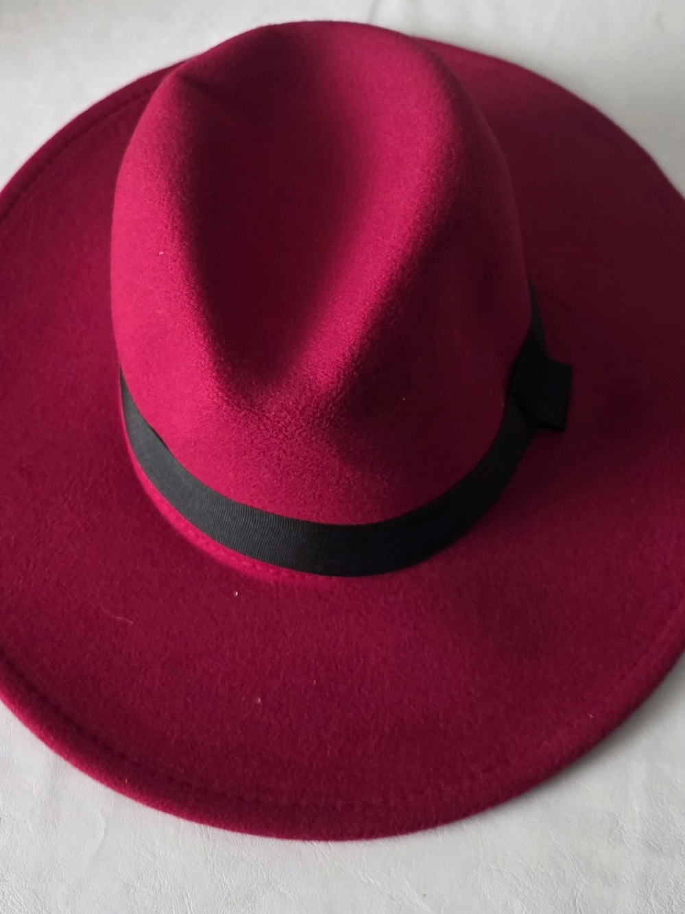 Women's Wide-Brim Fedora Hat in Berry with Black Band